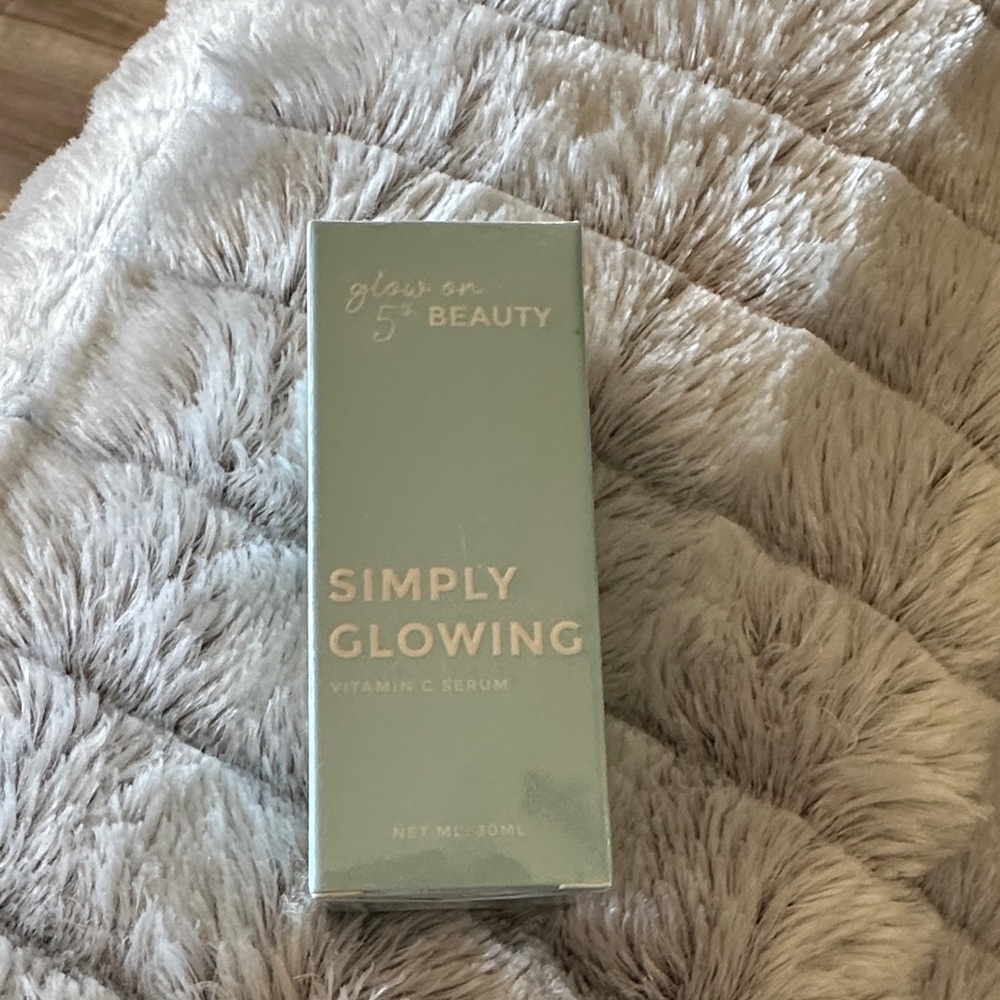 Glowing Promise Skincare Serum